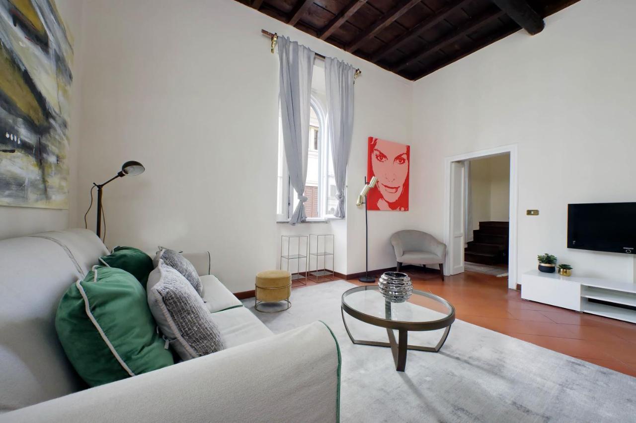 Leonina4 Cozy Apartment โรม ภายนอก รูปภาพ