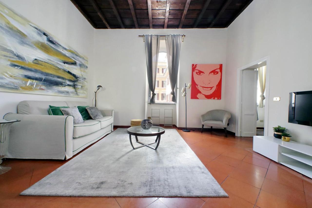 Leonina4 Cozy Apartment โรม ภายนอก รูปภาพ