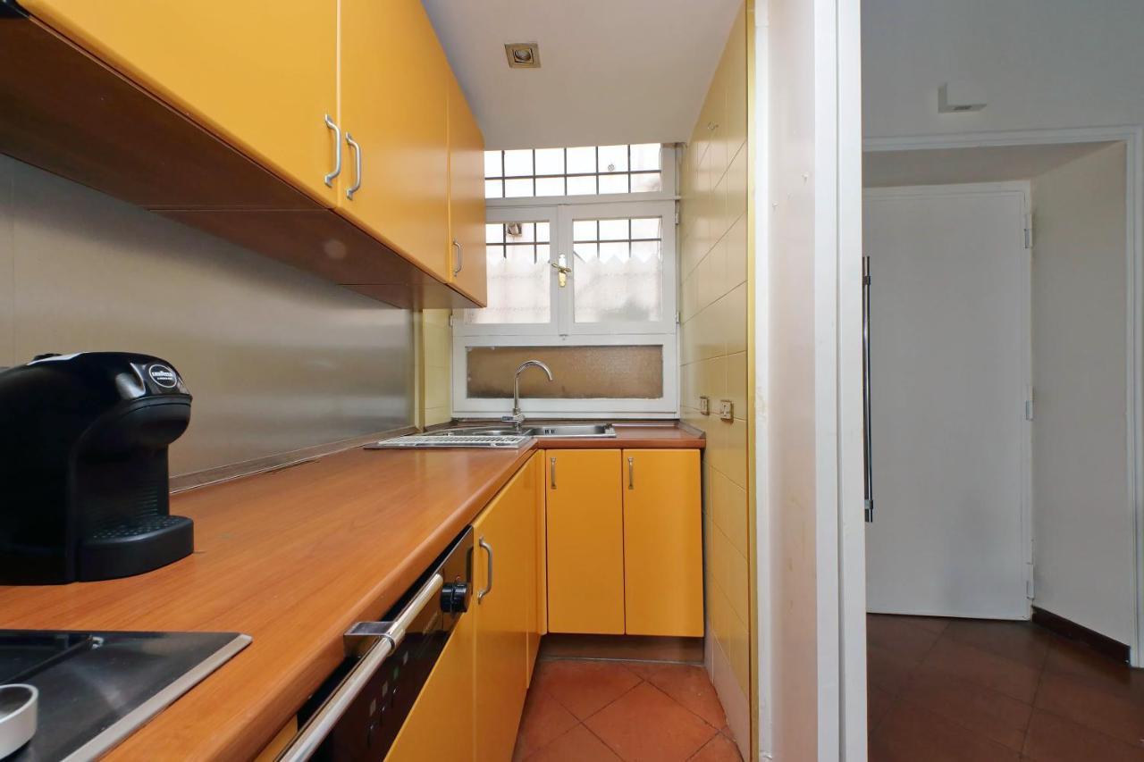 Leonina4 Cozy Apartment โรม ภายนอก รูปภาพ